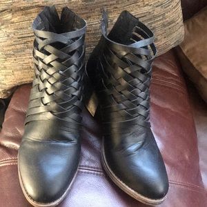 Black Ankle Boots Rue 21